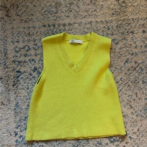 Zara Lime Green Knit Sleeveless Sweater Vest
